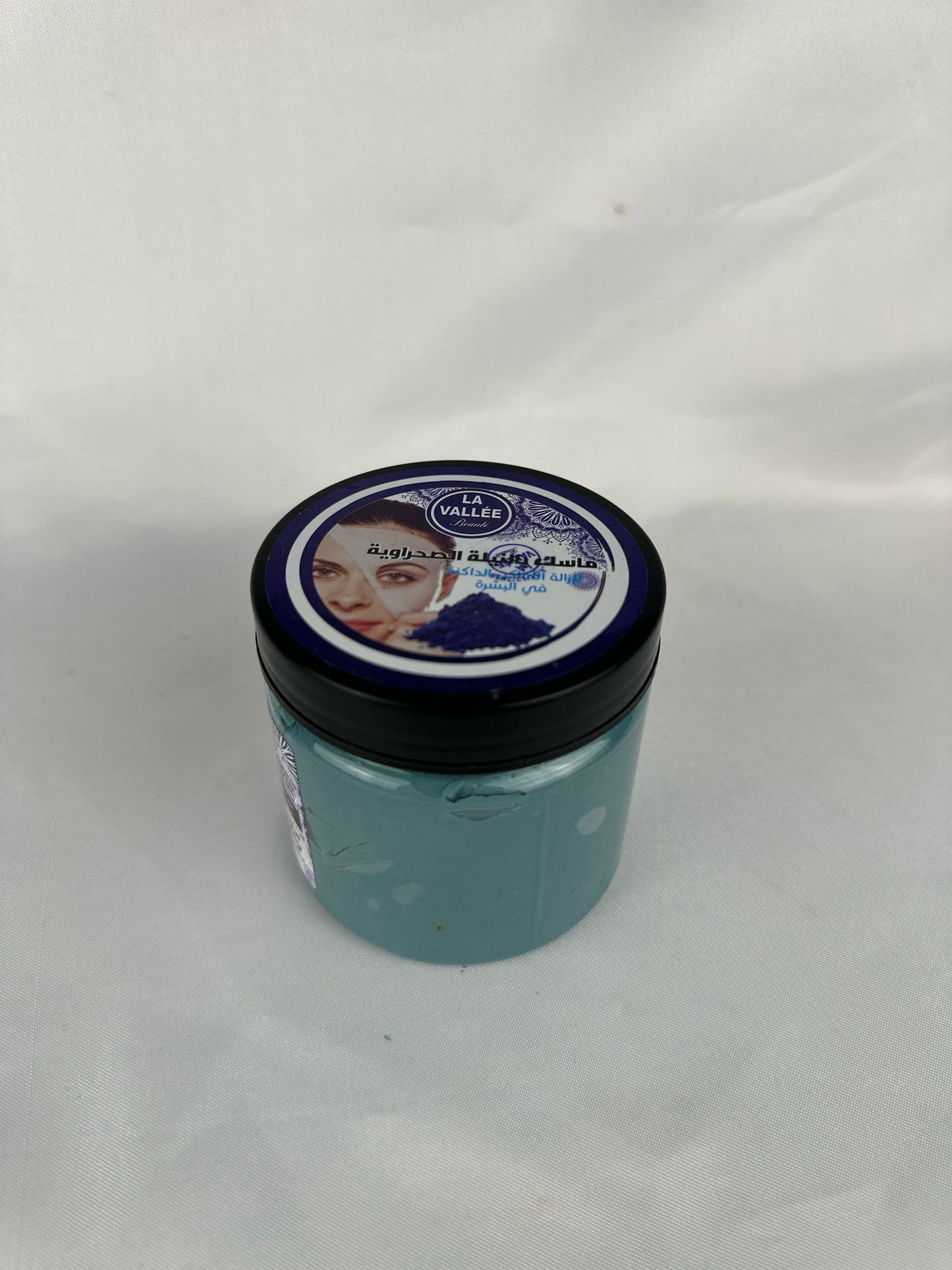 Masque Nila